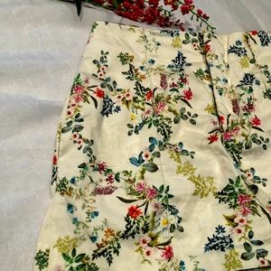 Boho floral cream shorts